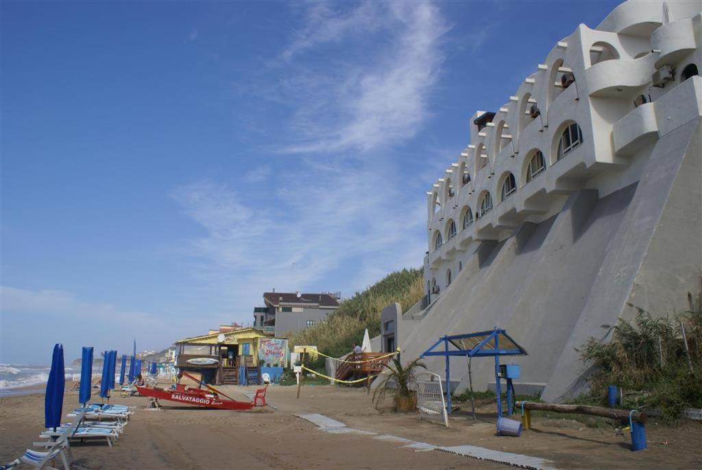 Casa Vacanze Elianto Aparthotel Anzio Exterior foto